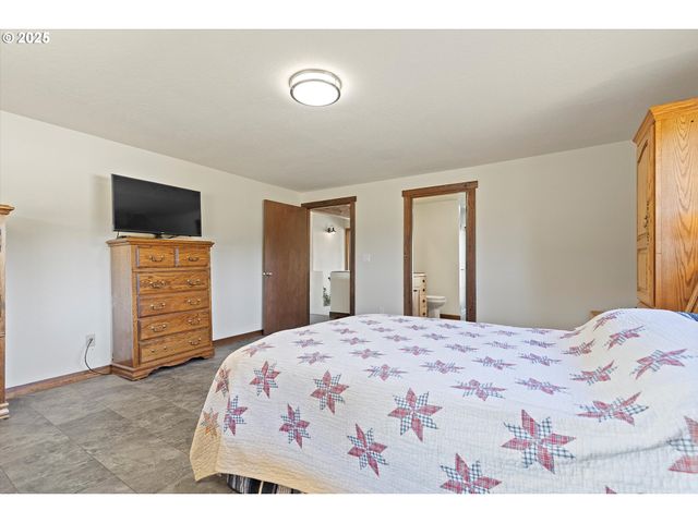 21560 GOOSENECK Rd, Sheridan, OR 97378