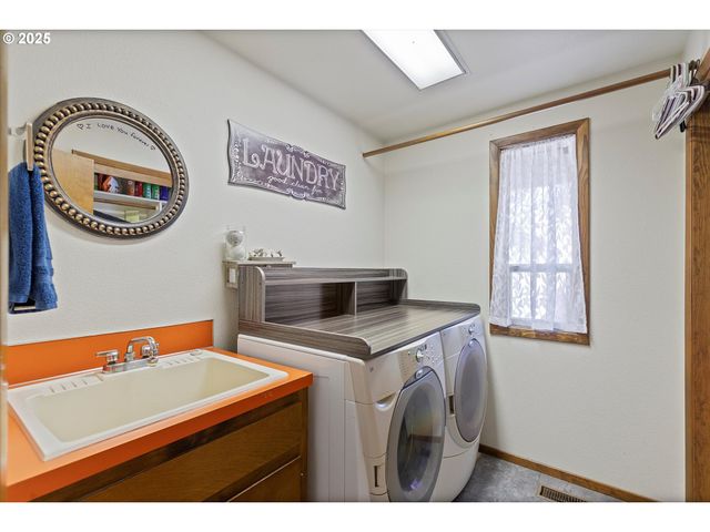 21560 GOOSENECK Rd, Sheridan, OR 97378