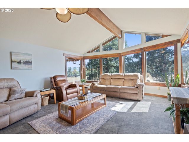 21560 GOOSENECK Rd, Sheridan, OR 97378