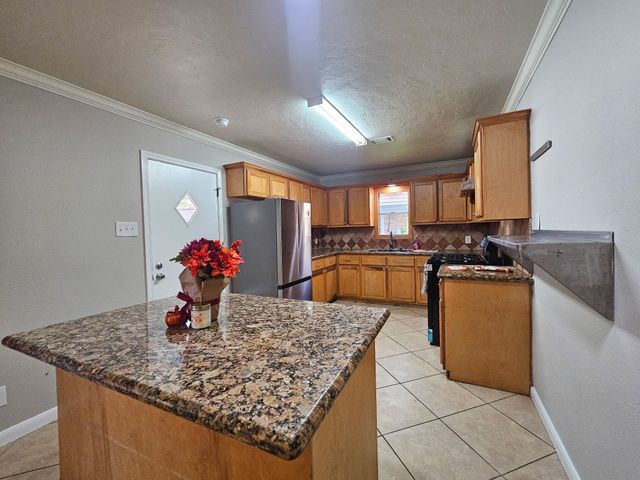 2618 San Jacinto Drive, Pasadena, TX 77502