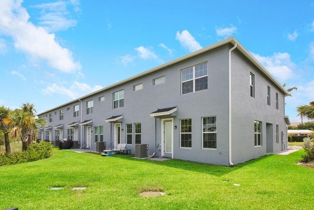 1875 SE Ocean Cove Way, Stuart, FL 34996