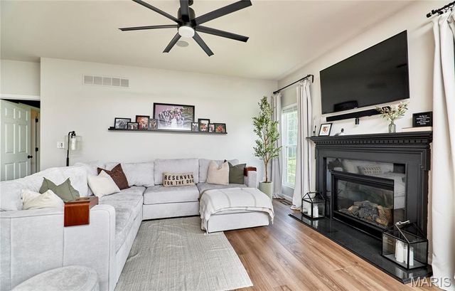 363 Victory Height Drive, Wentzville, MO 63385