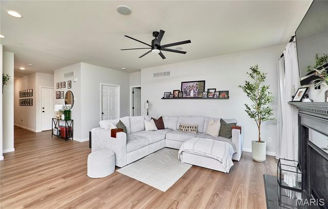 363 Victory Height Drive, Wentzville, MO 63385