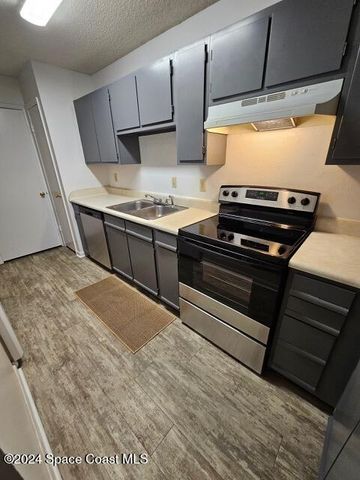 3590 Sable Palm Lane G, Titusville, FL 32780