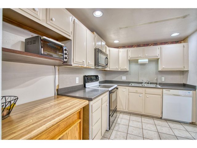 36 Placer Ave, Longmont, CO 80504