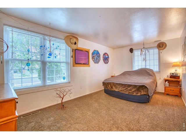36 Placer Ave, Longmont, CO 80504