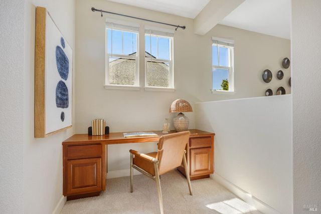 1716 Southridge Dr, Petaluma, CA 94954