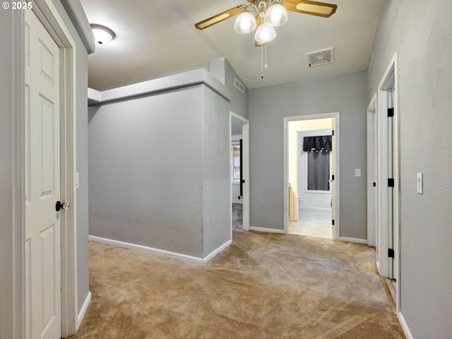 20788 HAZELNUT RIDGE Rd Ne, Scotts Mills, OR 97375