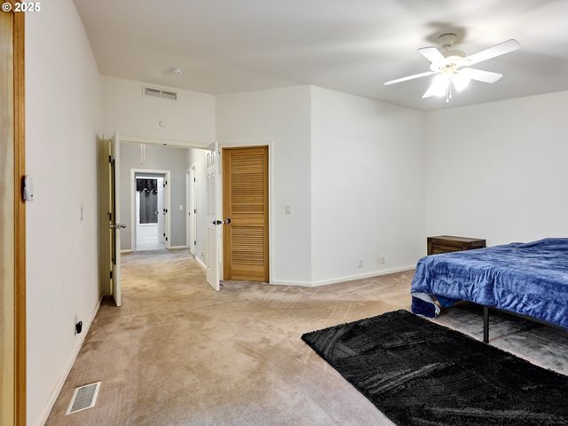 20788 HAZELNUT RIDGE Rd Ne, Scotts Mills, OR 97375