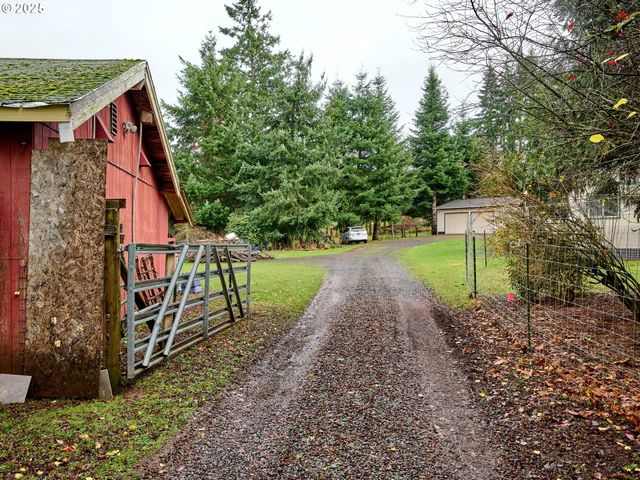 20788 HAZELNUT RIDGE Rd Ne, Scotts Mills, OR 97375