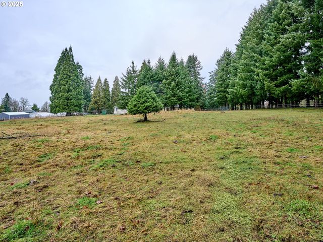 20788 HAZELNUT RIDGE Rd Ne, Scotts Mills, OR 97375