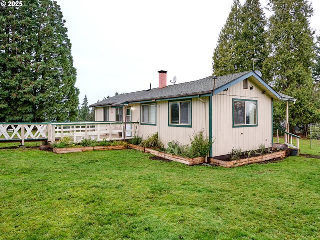 20788 HAZELNUT RIDGE Rd Ne, Scotts Mills, OR 97375