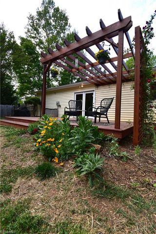 2505 Mill Brook Trail, Kernersville, NC 27284