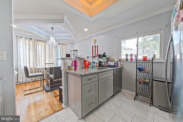 8203 WOODSIDE CT, Parkville, MD 21234