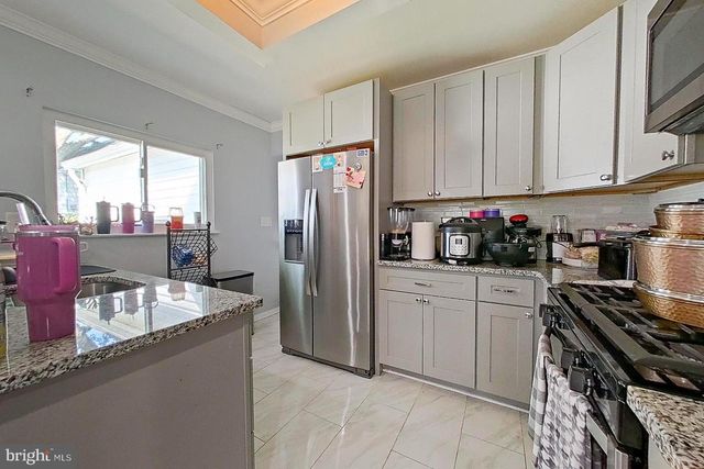 8203 WOODSIDE CT, Parkville, MD 21234