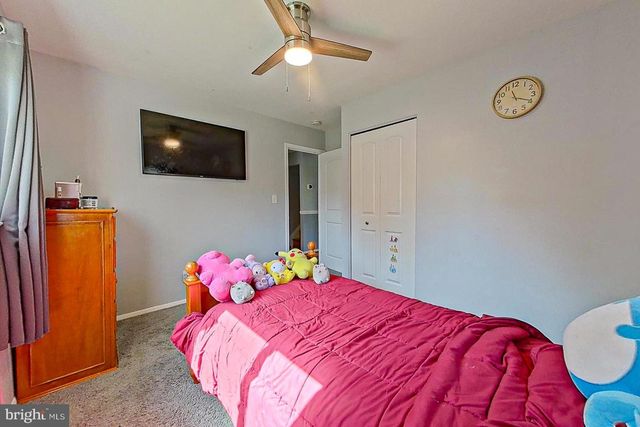 8203 WOODSIDE CT, Parkville, MD 21234