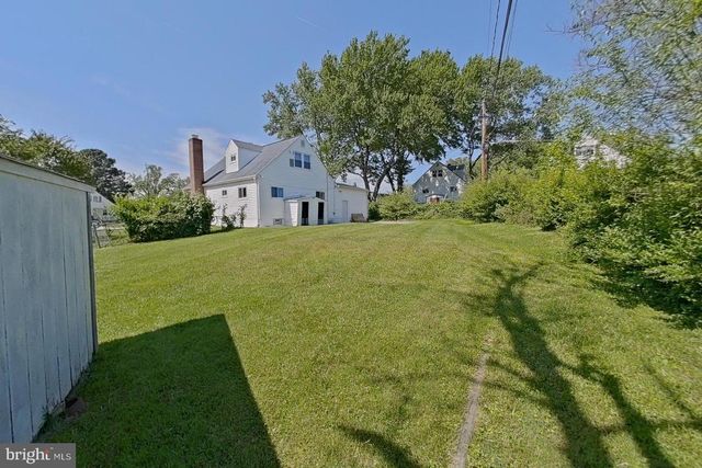 8203 WOODSIDE CT, Parkville, MD 21234