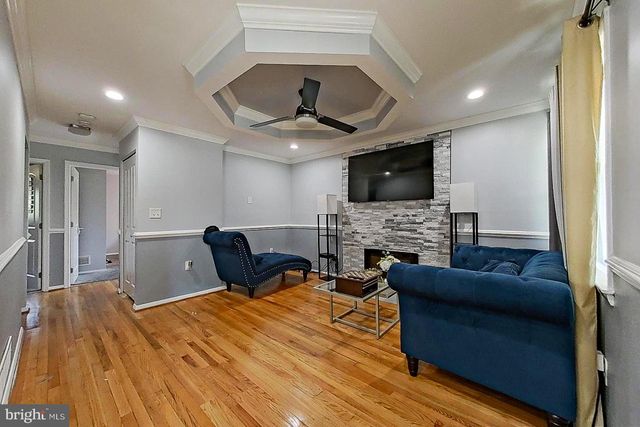 8203 WOODSIDE CT, Parkville, MD 21234