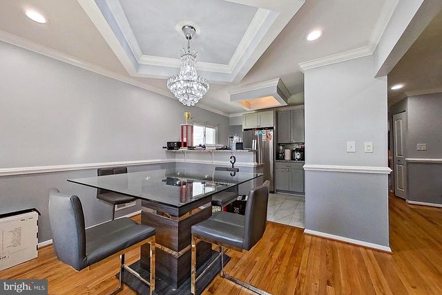 8203 WOODSIDE CT, Parkville, MD 21234