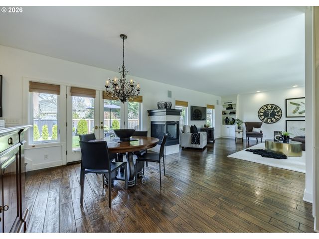 2332 DEVON Ave, Eugene, OR 97408