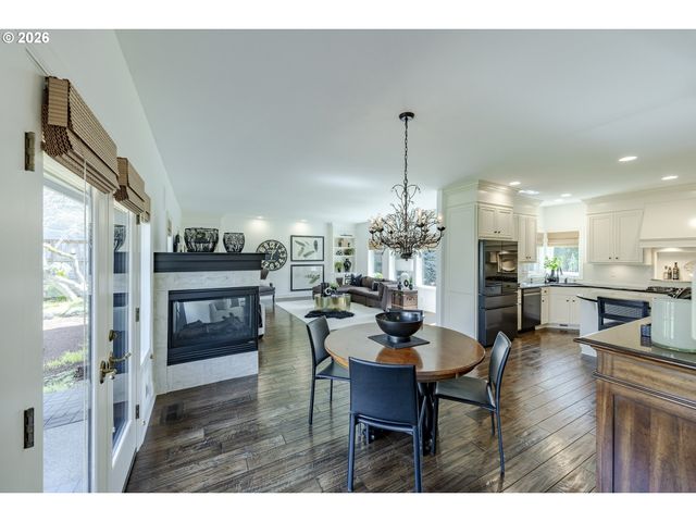 2332 DEVON Ave, Eugene, OR 97408