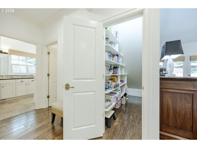 2332 DEVON Ave, Eugene, OR 97408