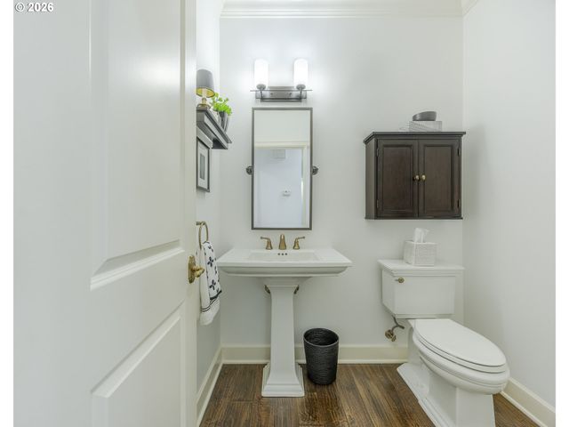 2332 DEVON Ave, Eugene, OR 97408