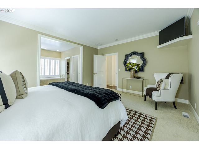 2332 DEVON Ave, Eugene, OR 97408