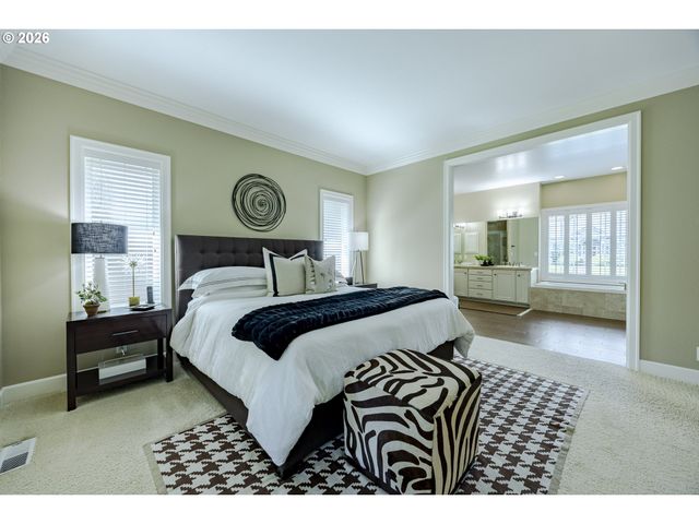 2332 DEVON Ave, Eugene, OR 97408