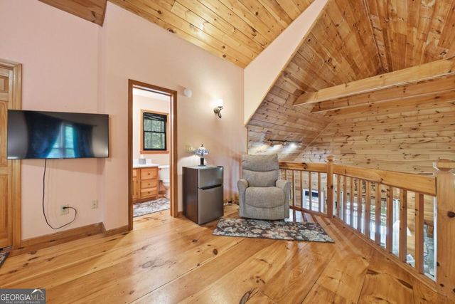 105 Blackberry Falls Court, Ellijay, GA 30536