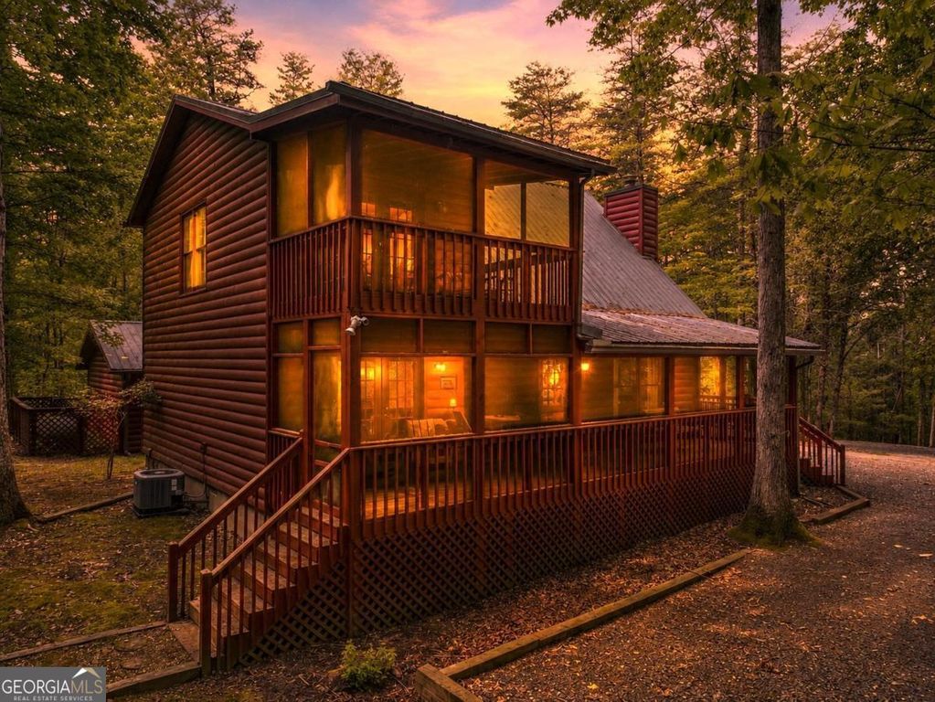 105 Blackberry Falls Court, Ellijay, GA 30536