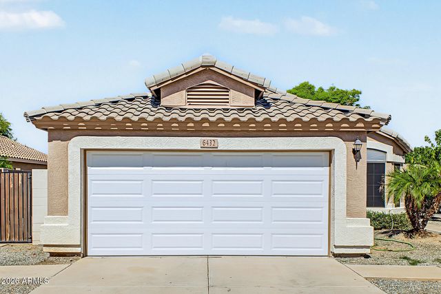 6432 W Crown King Road, Phoenix, AZ 85043