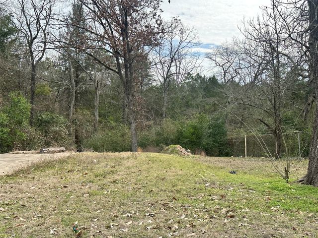 913 W Cayuga Drive, Athens, TX 75751