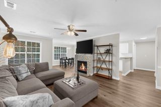 123 Streamside Drive, Roswell, GA 30076