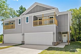 4159 W Santa Maria Lane, Fayetteville, AR 72704