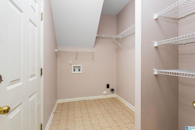 5441 J R DRIVE, Birmingham, AL 35235