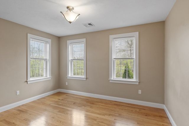 40 Princeton Road, Rutland, MA 01543