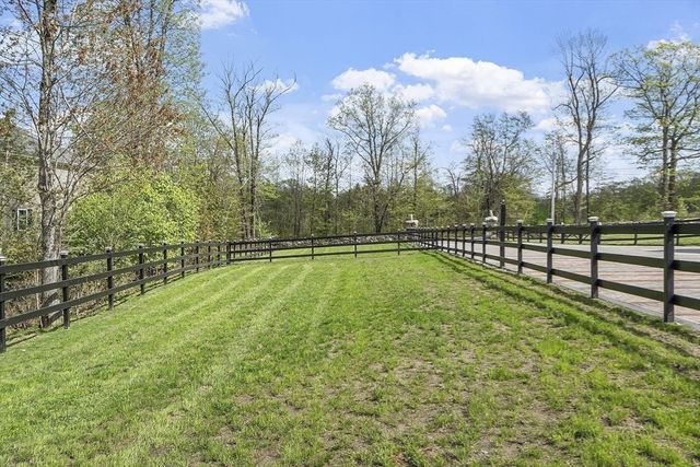 40 Princeton Road, Rutland, MA 01543