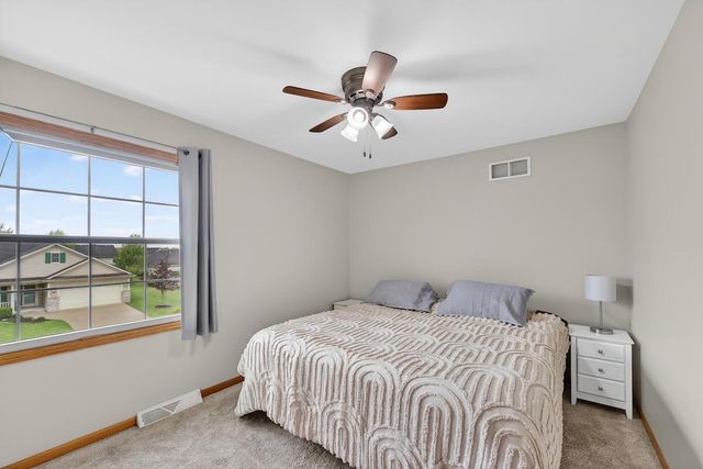 1631 Rolling Green DRIVE, Mount Pleasant, WI 53406