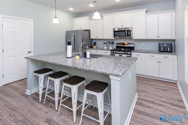 7502 SE Colibri Circle, Owens Cross Roads, AL 35763