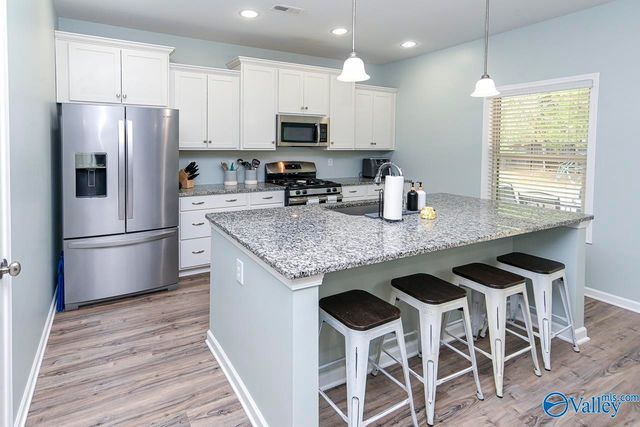 7502 SE Colibri Circle, Owens Cross Roads, AL 35763