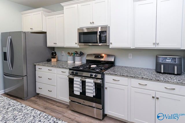 7502 SE Colibri Circle, Owens Cross Roads, AL 35763