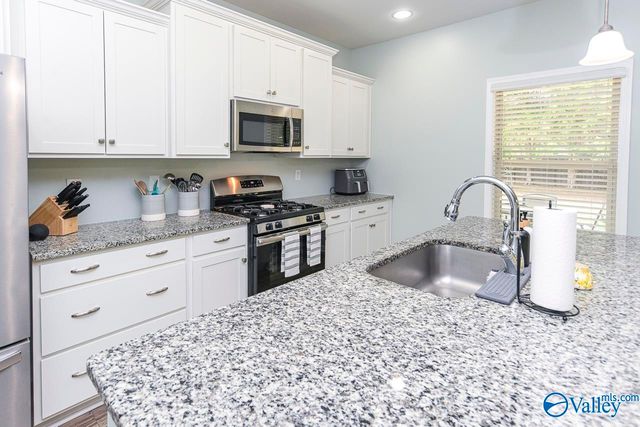 7502 SE Colibri Circle, Owens Cross Roads, AL 35763