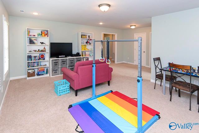 7502 SE Colibri Circle, Owens Cross Roads, AL 35763