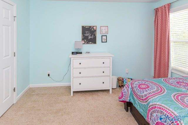 7502 SE Colibri Circle, Owens Cross Roads, AL 35763