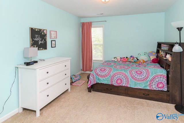 7502 SE Colibri Circle, Owens Cross Roads, AL 35763