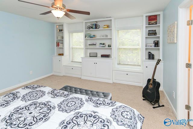 7502 SE Colibri Circle, Owens Cross Roads, AL 35763