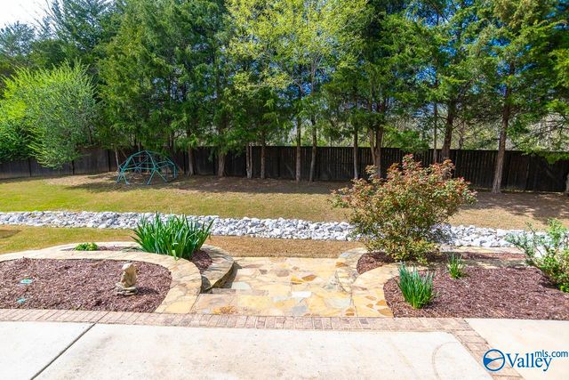 7502 SE Colibri Circle, Owens Cross Roads, AL 35763