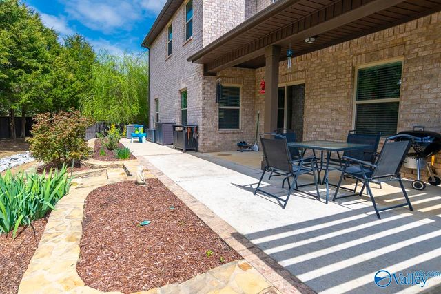 7502 SE Colibri Circle, Owens Cross Roads, AL 35763