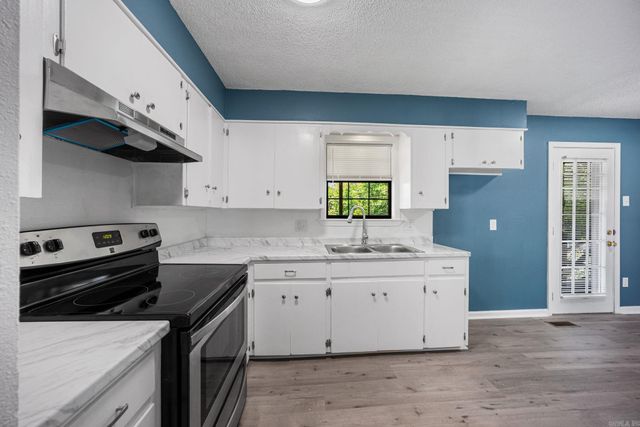 1009 W 52Nd Street, North Little Rock, AR 72118